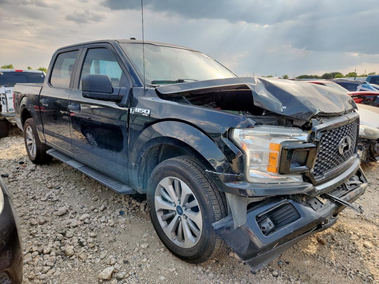 FORD F-150 SUPERCREW