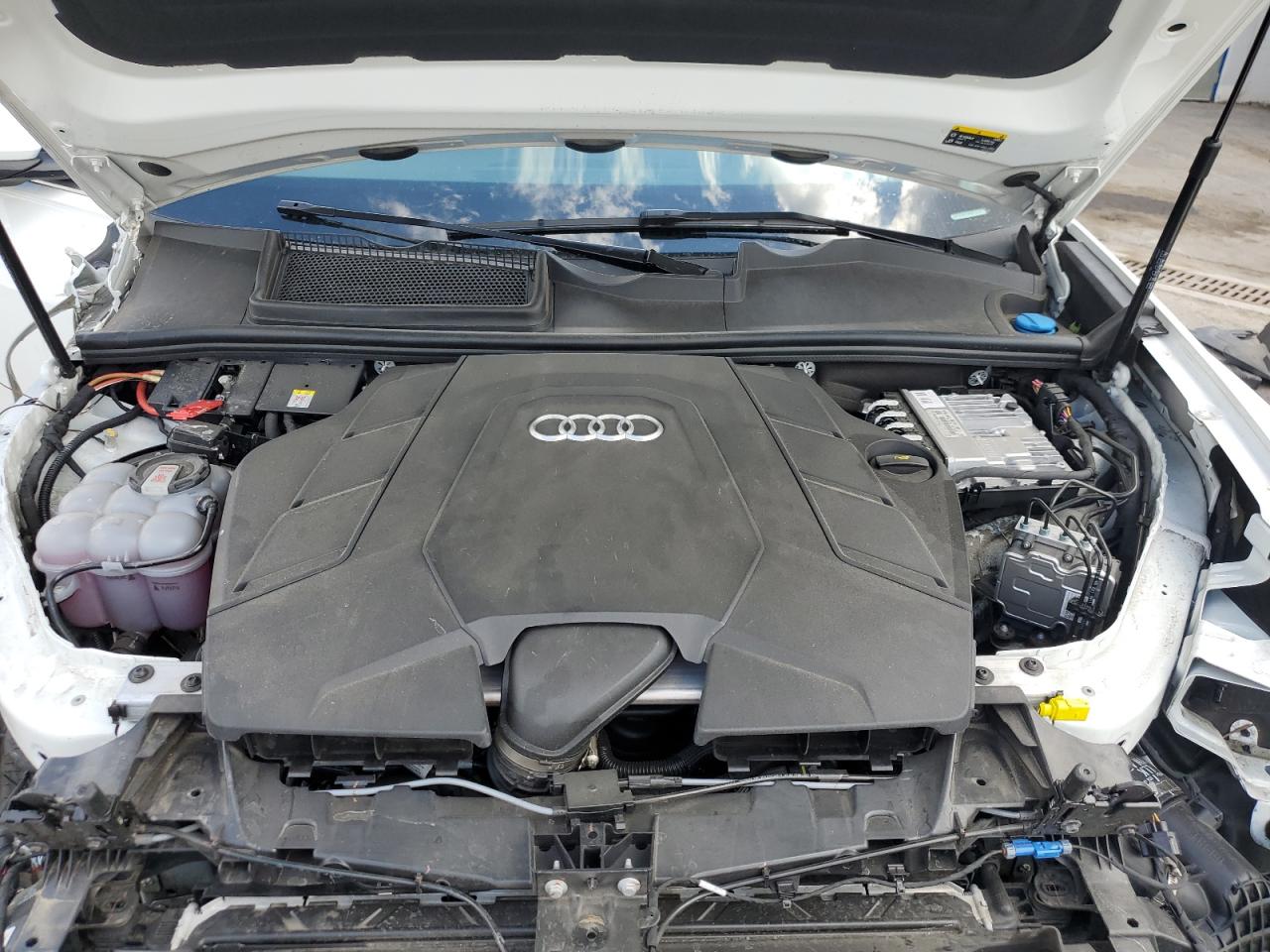 AUDI Q8 PREMIUM PLUS