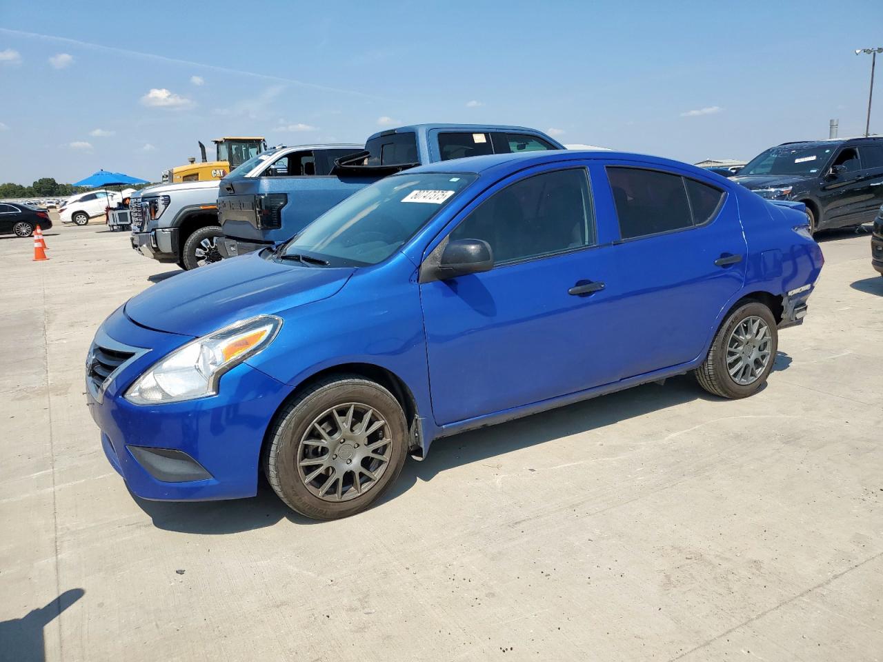 NISSAN VERSA S