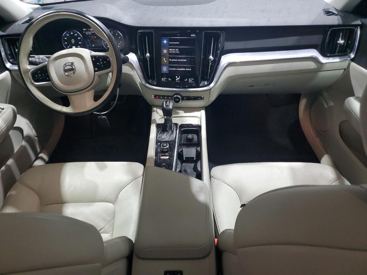 VOLVO S60 T6 MOMENTUM