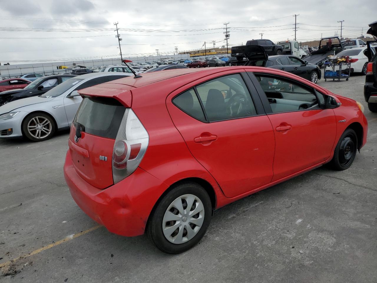 TOYOTA PRIUS C