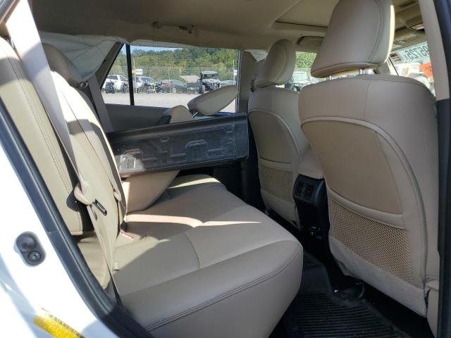 2018 TOYOTA 4RUNNER SR JTEBU5JR1J5541307