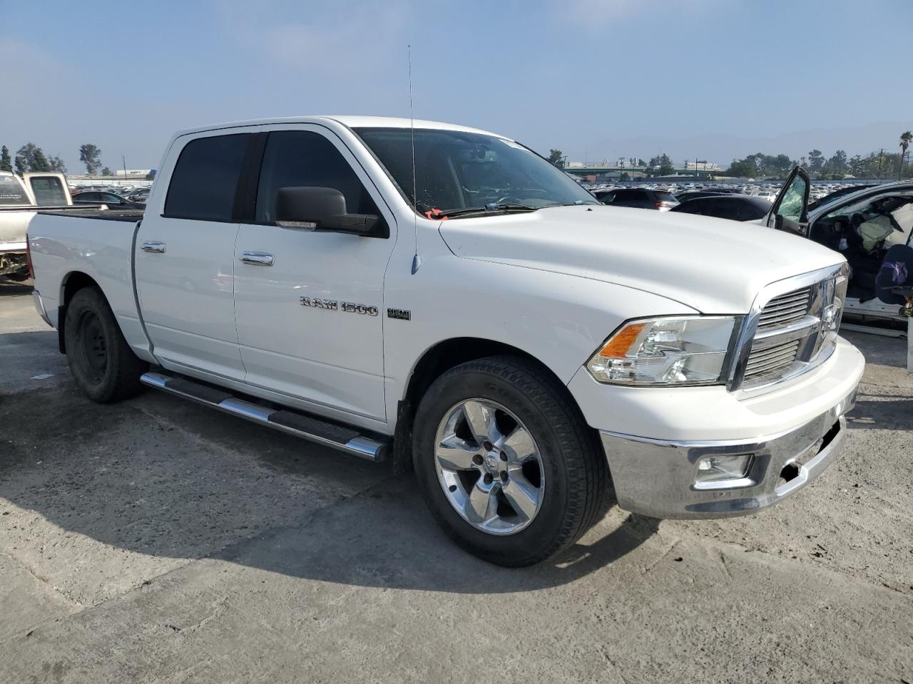 DODGE RAM 1500 SLT