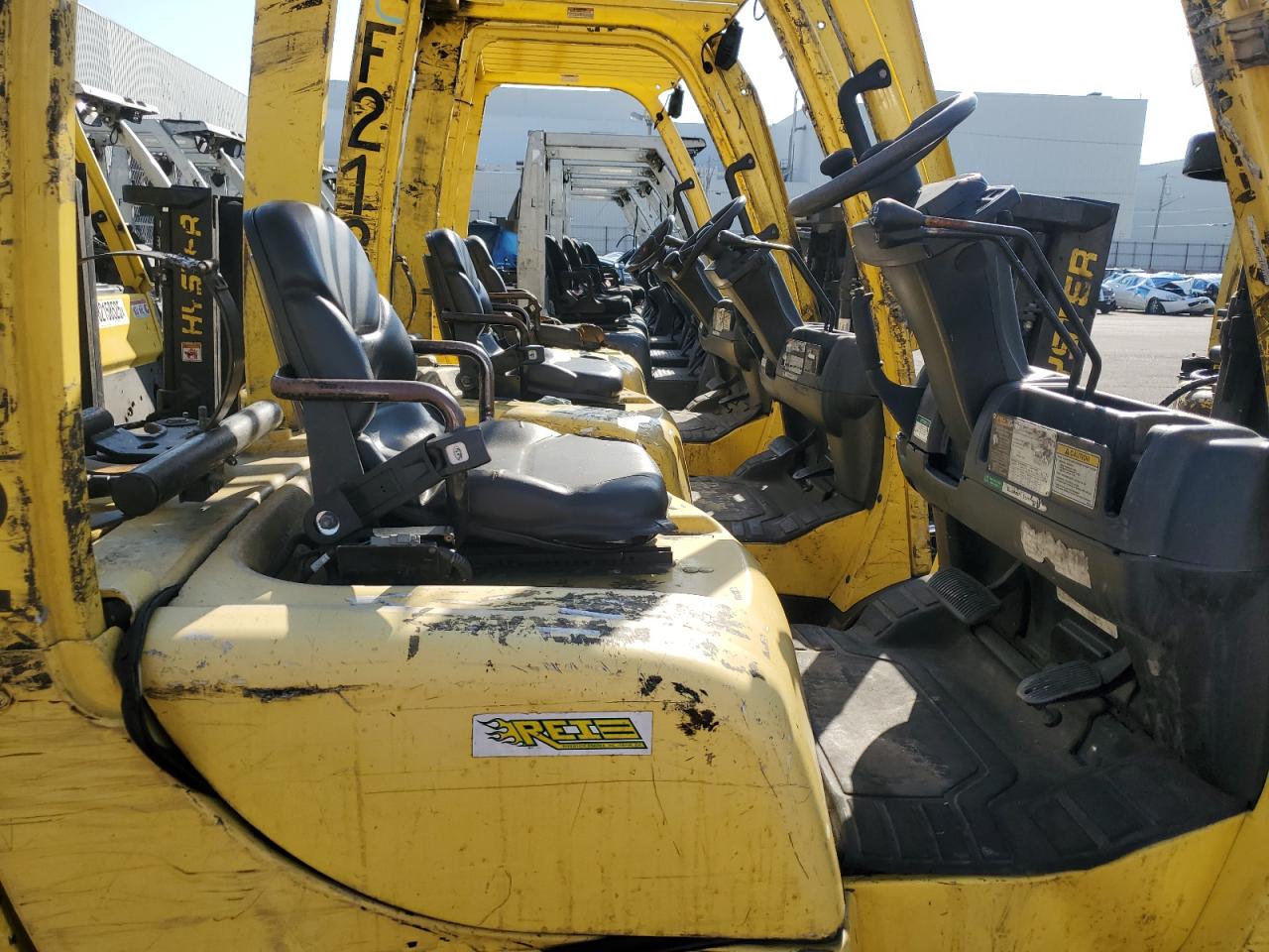 Lot #3297149487 2017 HYST FORKLIFT