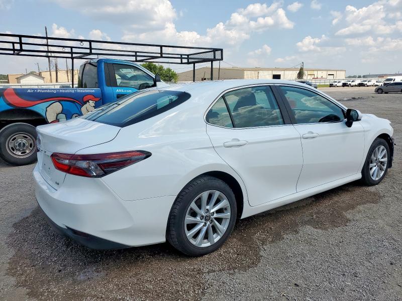 2021 TOYOTA CAMRY LE 4T1C11AK5MU577875