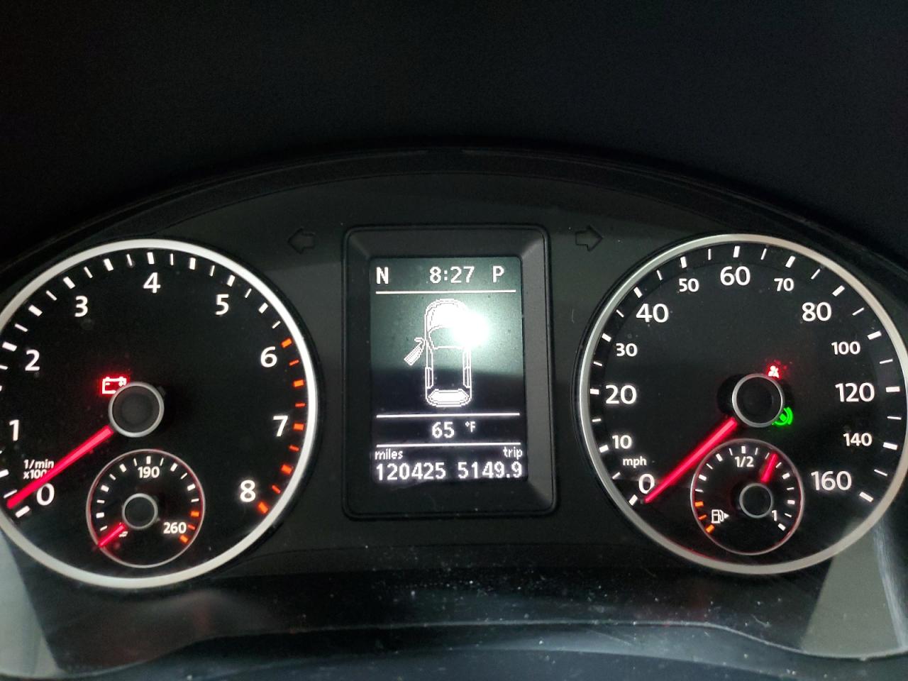 VOLKSWAGEN TIGUAN SE