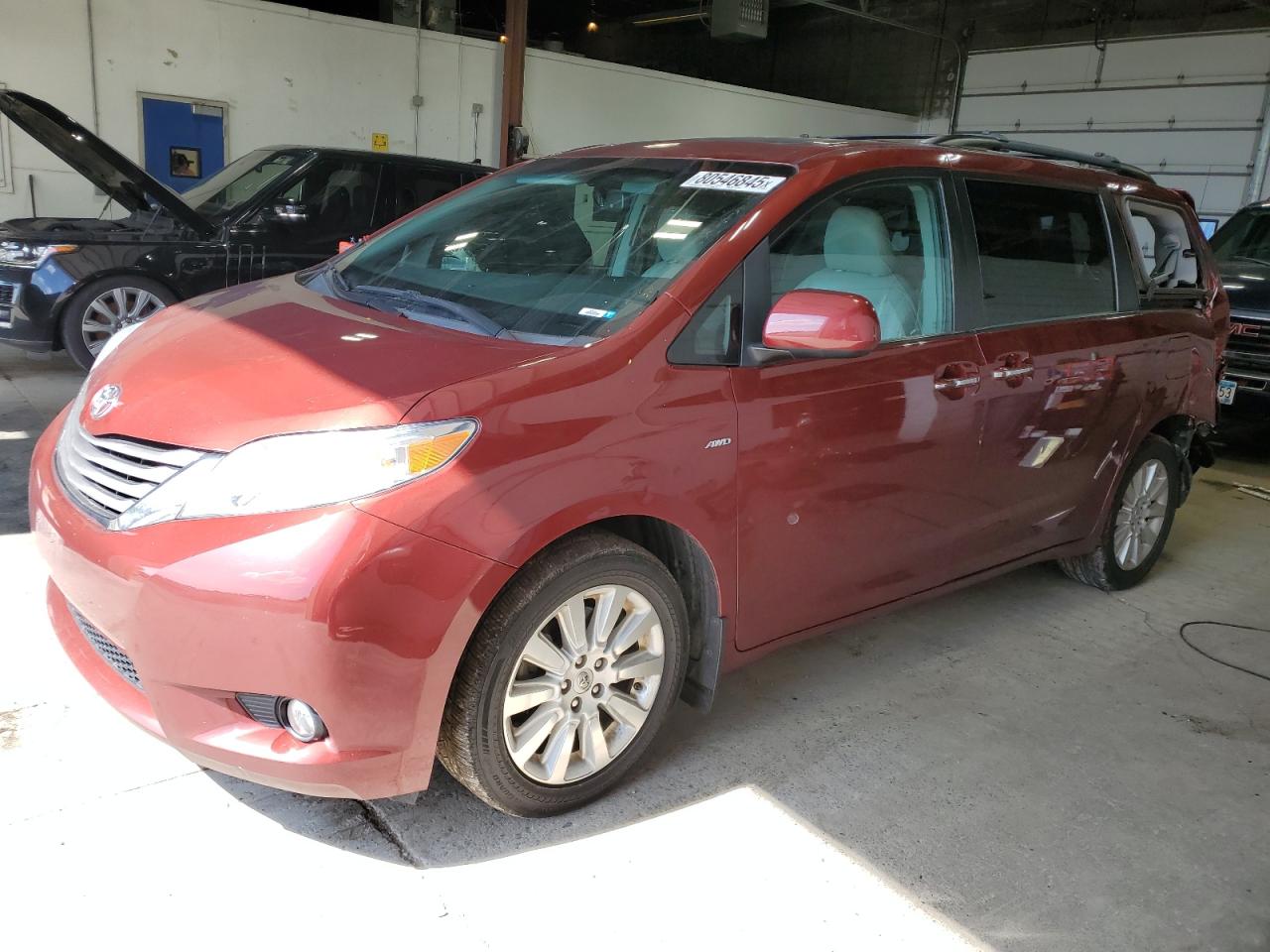 TOYOTA SIENNA XLE
