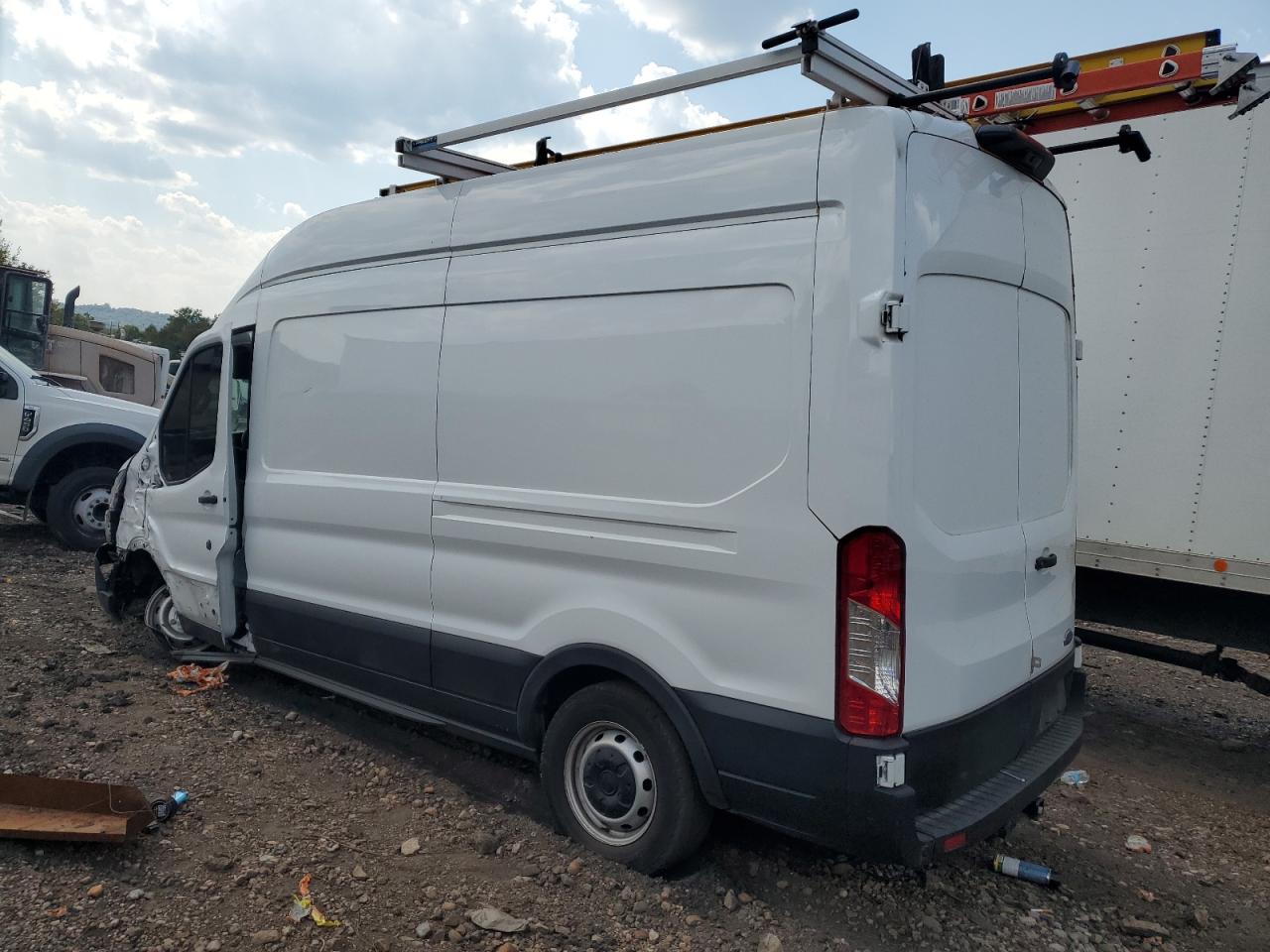 Lot #3315966103 2023 FORD TRANSIT T-