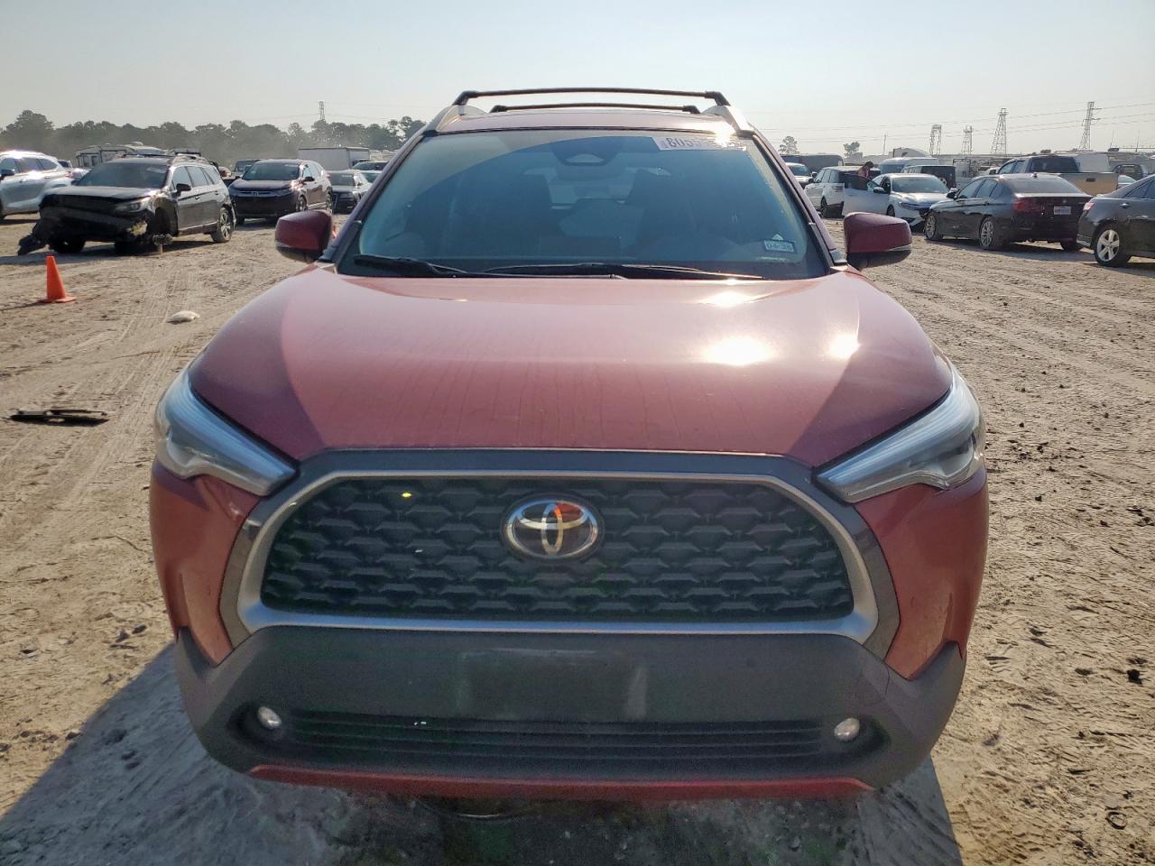 TOYOTA COROLLA CROSS XLE