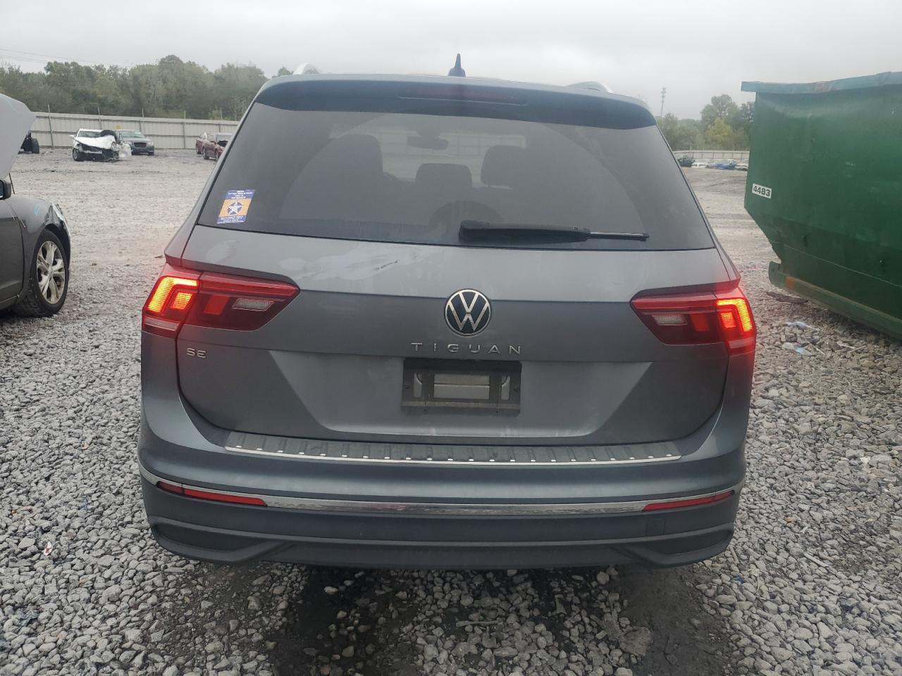 VOLKSWAGEN TIGUAN SE