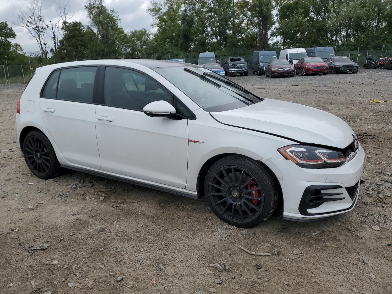 VOLKSWAGEN GOLF GTI S/SE