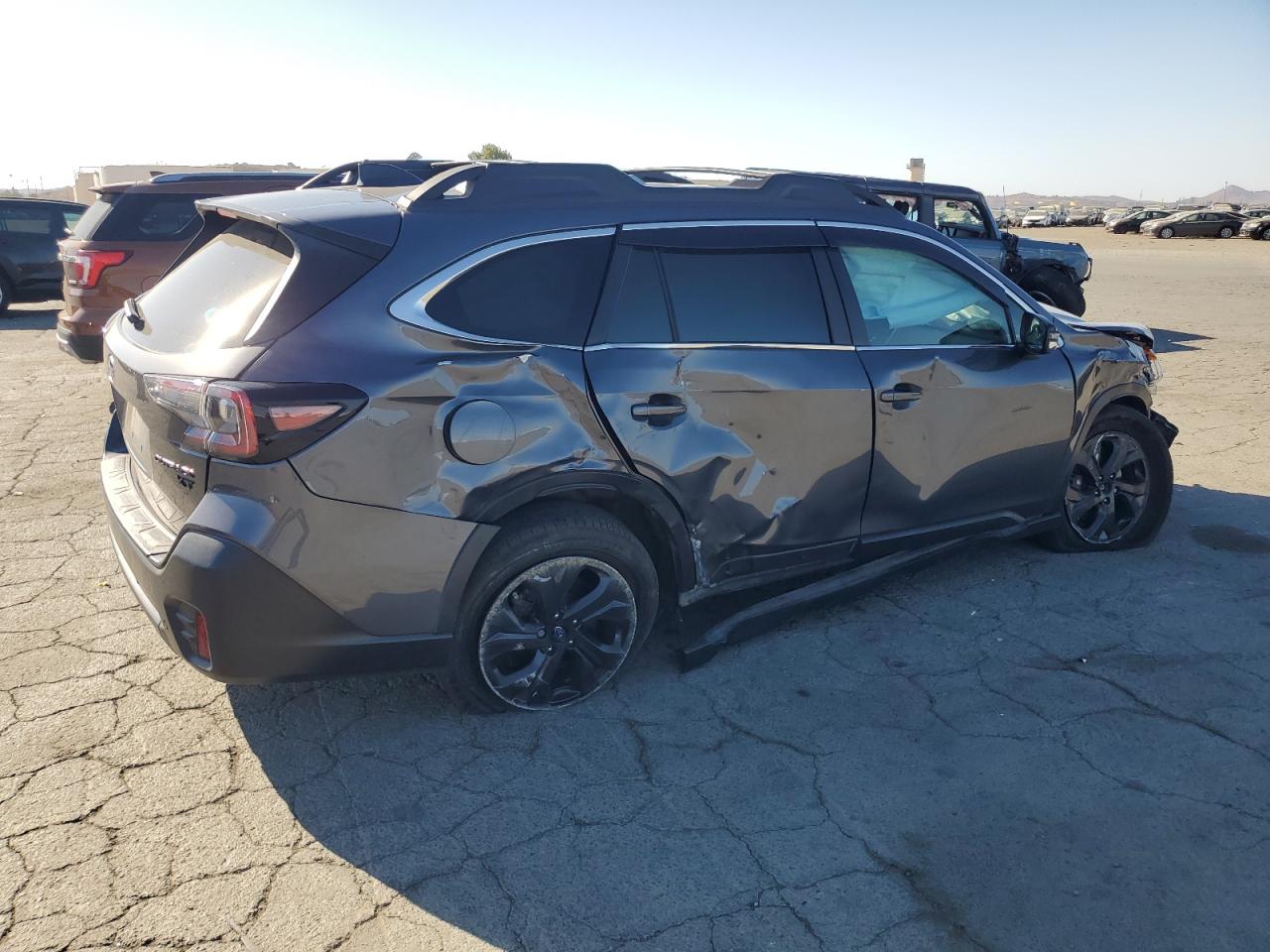 SUBARU OUTBACK ONYX EDITION XT