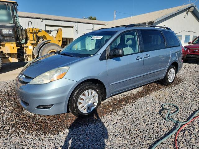 TOYOTA SIENNA CE