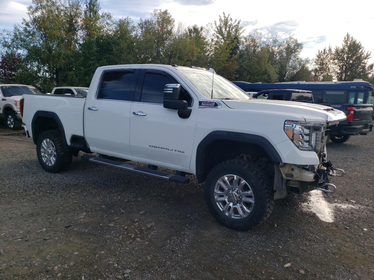 GMC SIERRA K2500 DENALI