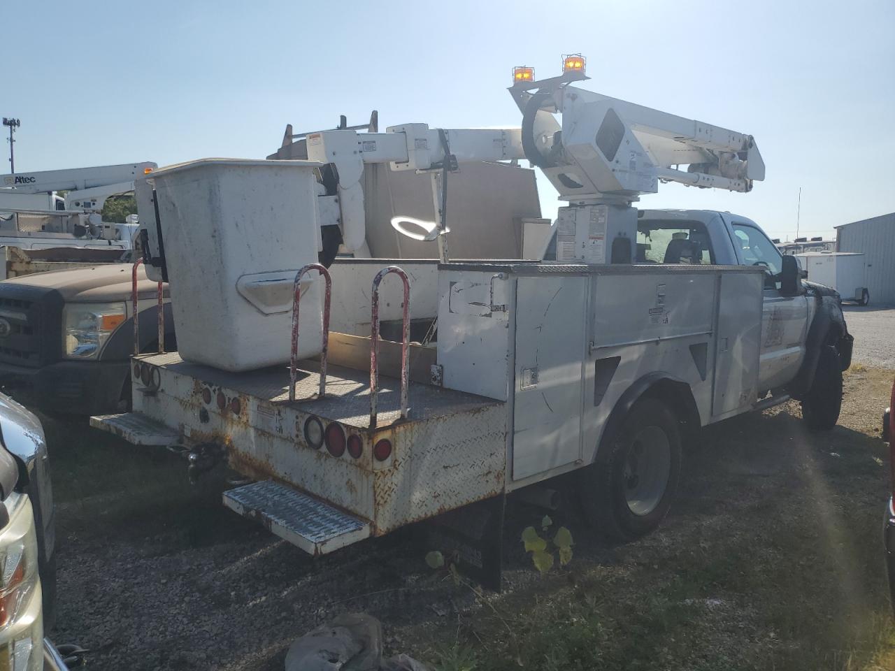 FORD F-550 SUPER DUTY