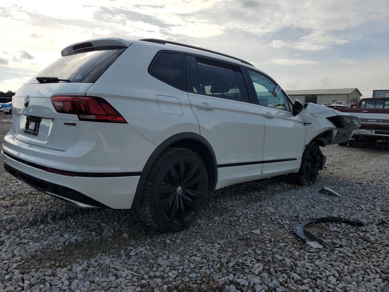 VOLKSWAGEN TIGUAN SE
