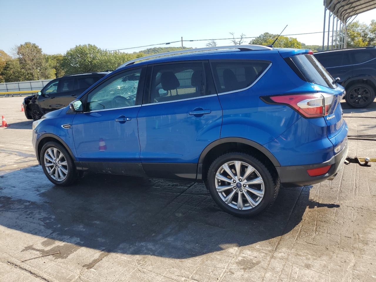 FORD ESCAPE TITANIUM