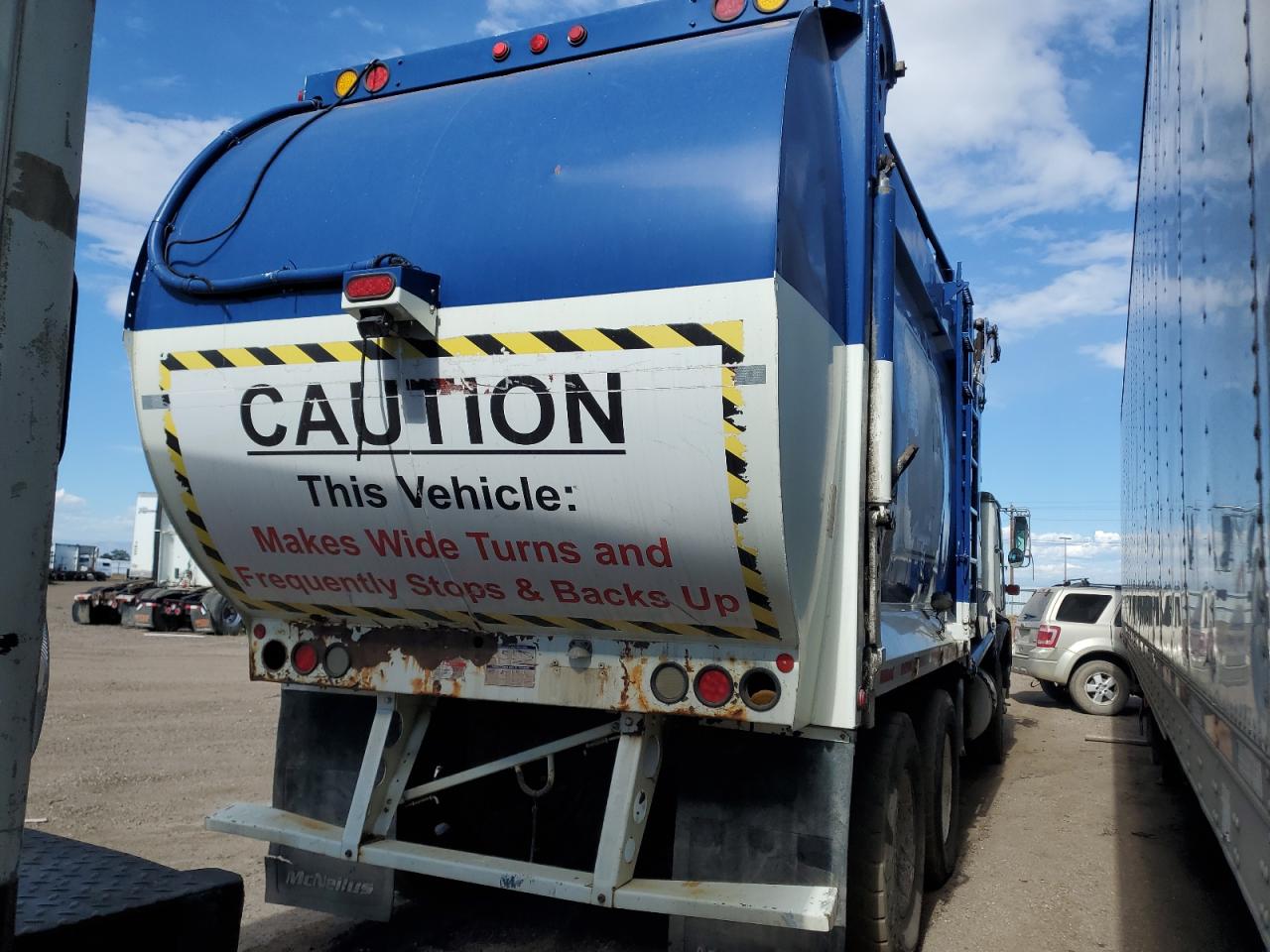 Lot #3315923092 2009 AUTOCAR LLC XPEDITOR W