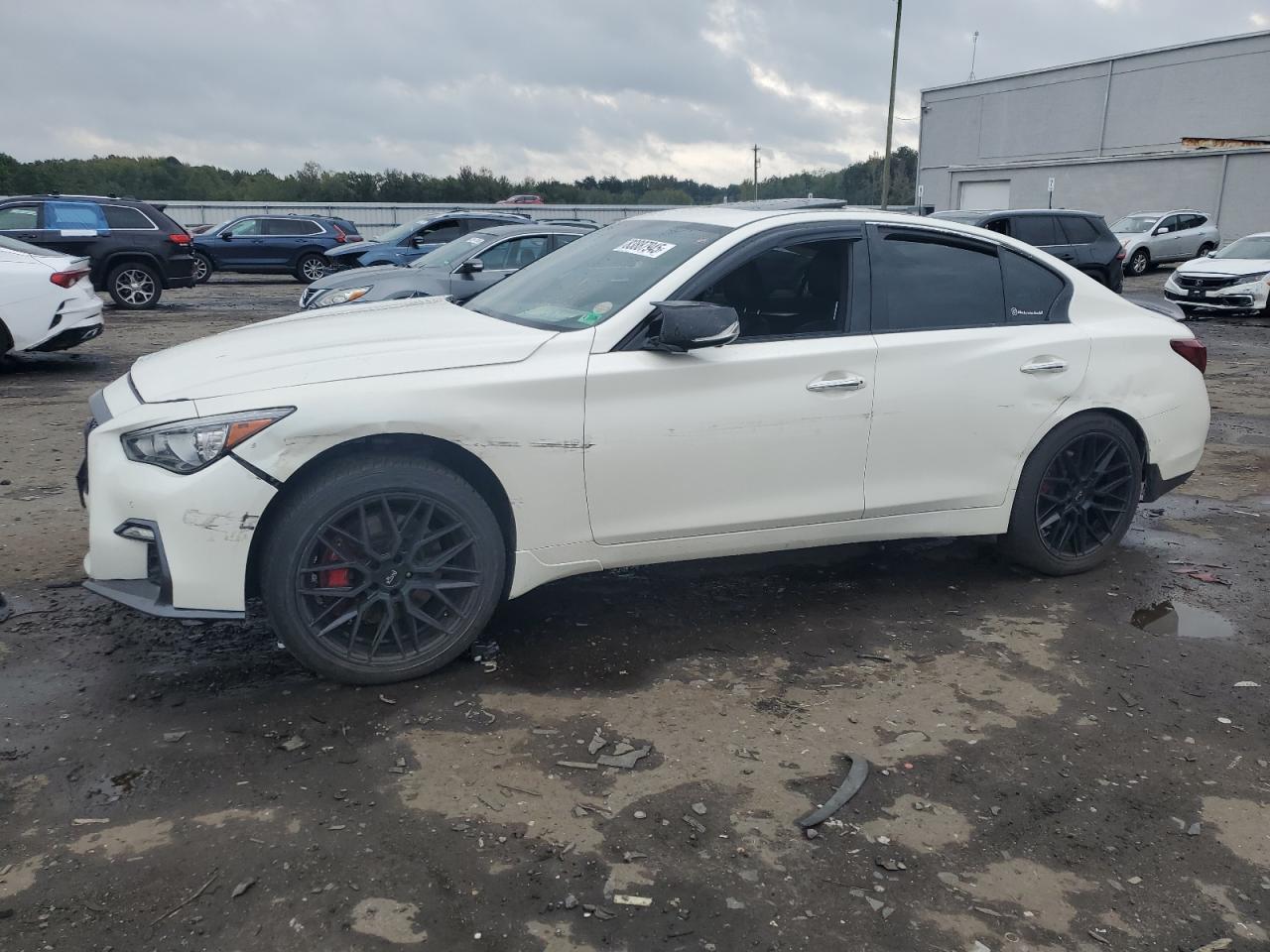 INFINITI Q50 RED SPORT 400