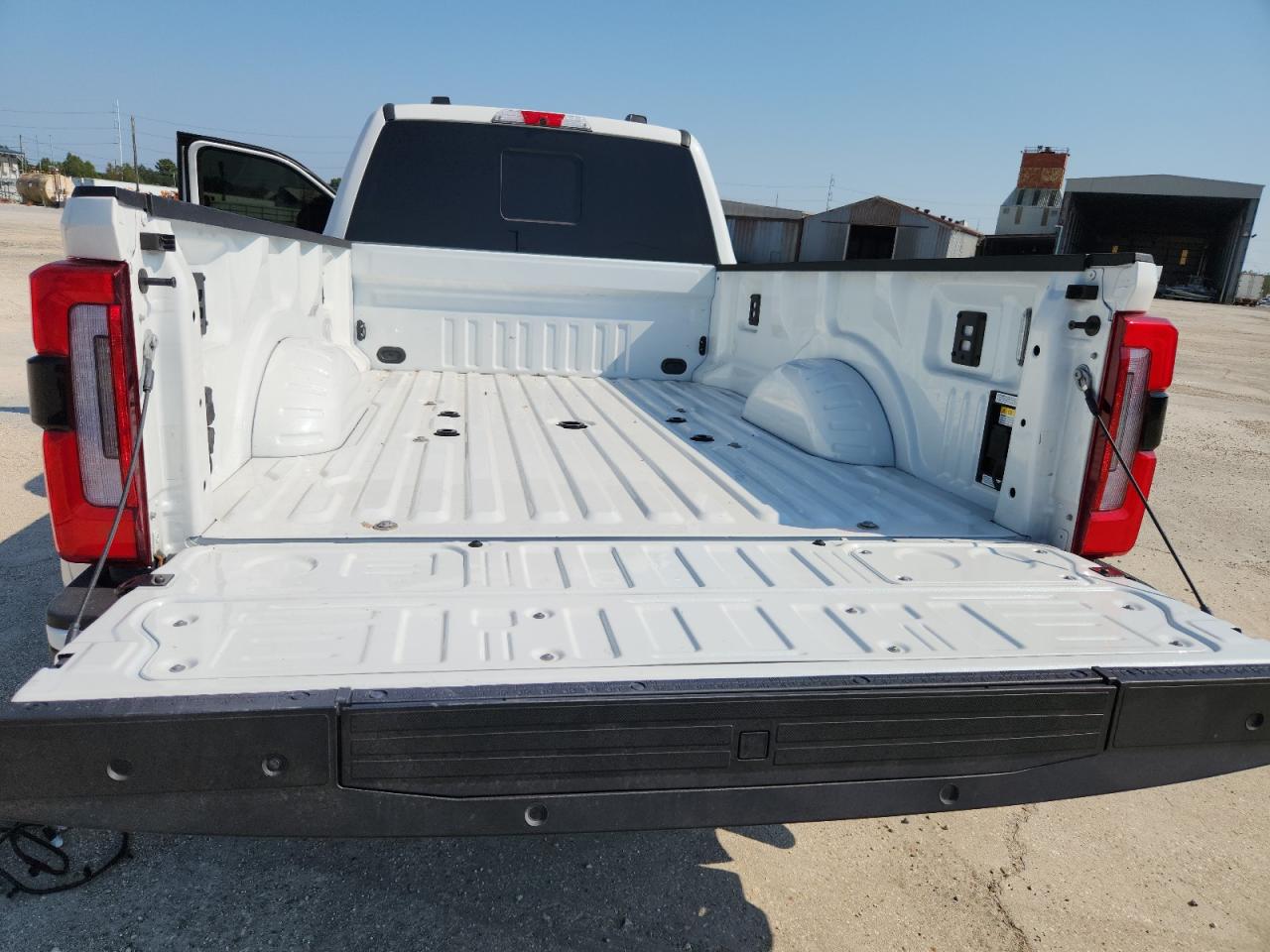 FORD F-350 SUPER DUTY