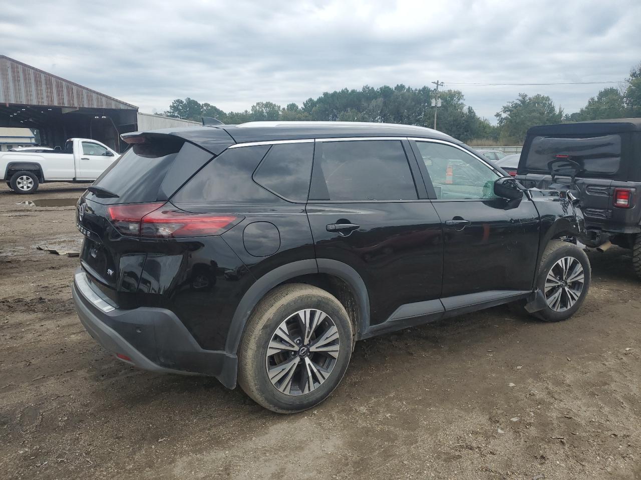 NISSAN ROGUE SV