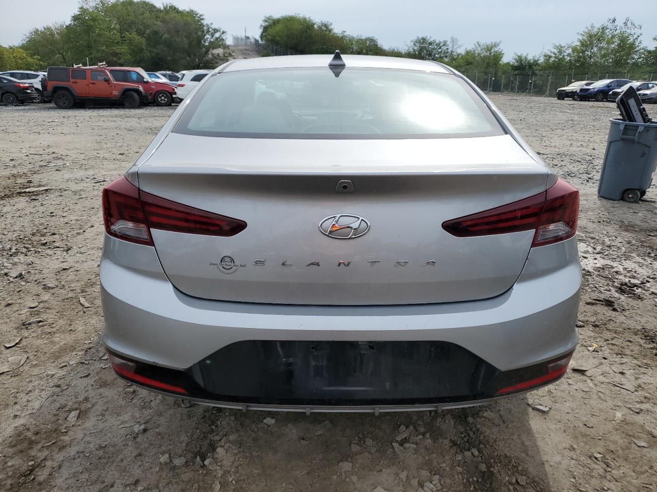 HYUNDAI ELANTRA SEL