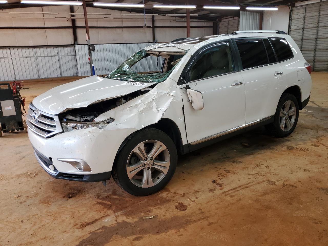 TOYOTA HIGHLANDER LIMITED