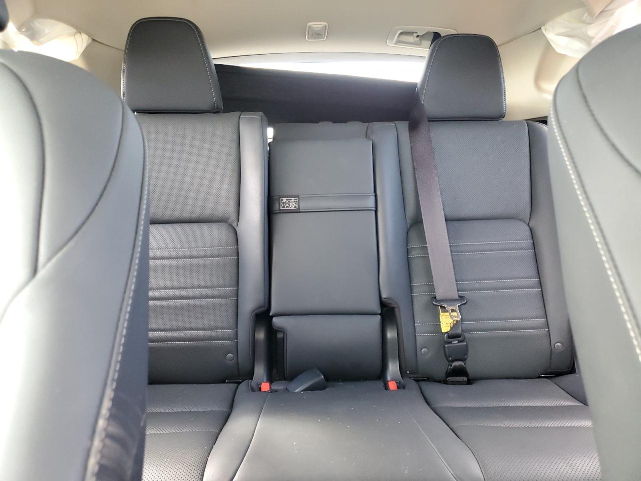 LEXUS NX 300 BASE