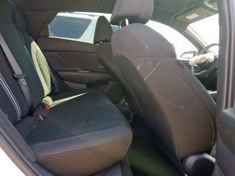 2025 HYUNDAI ELANTRA SE KMHLM4DG1SU009779