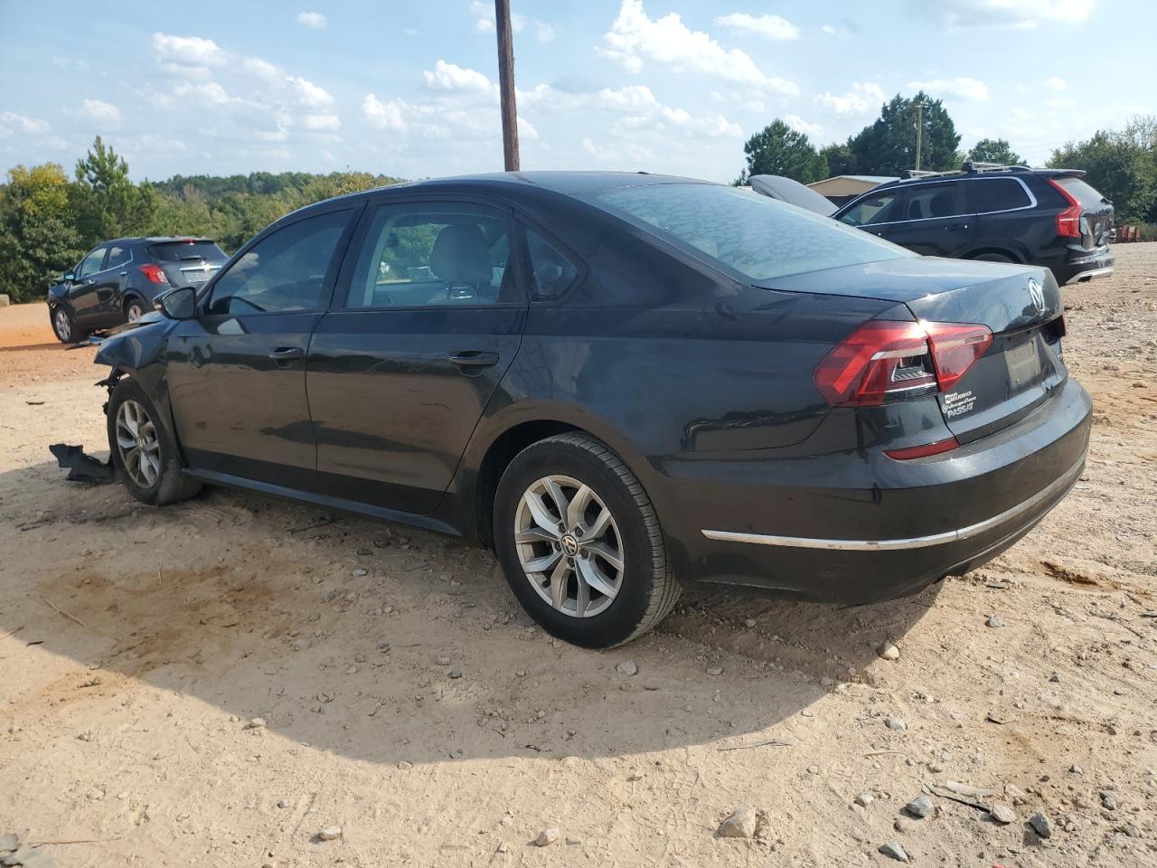 VOLKSWAGEN PASSAT S