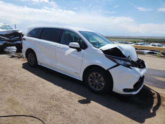 2021 TOYOTA SIENNA LE 5TDKRKEC7MS004868