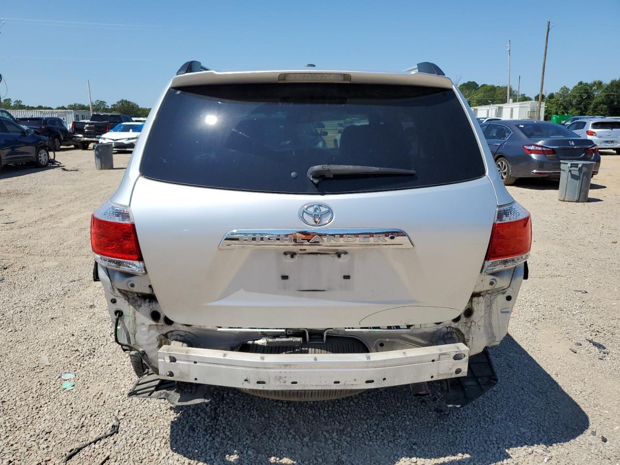 TOYOTA HIGHLANDER LIMITED