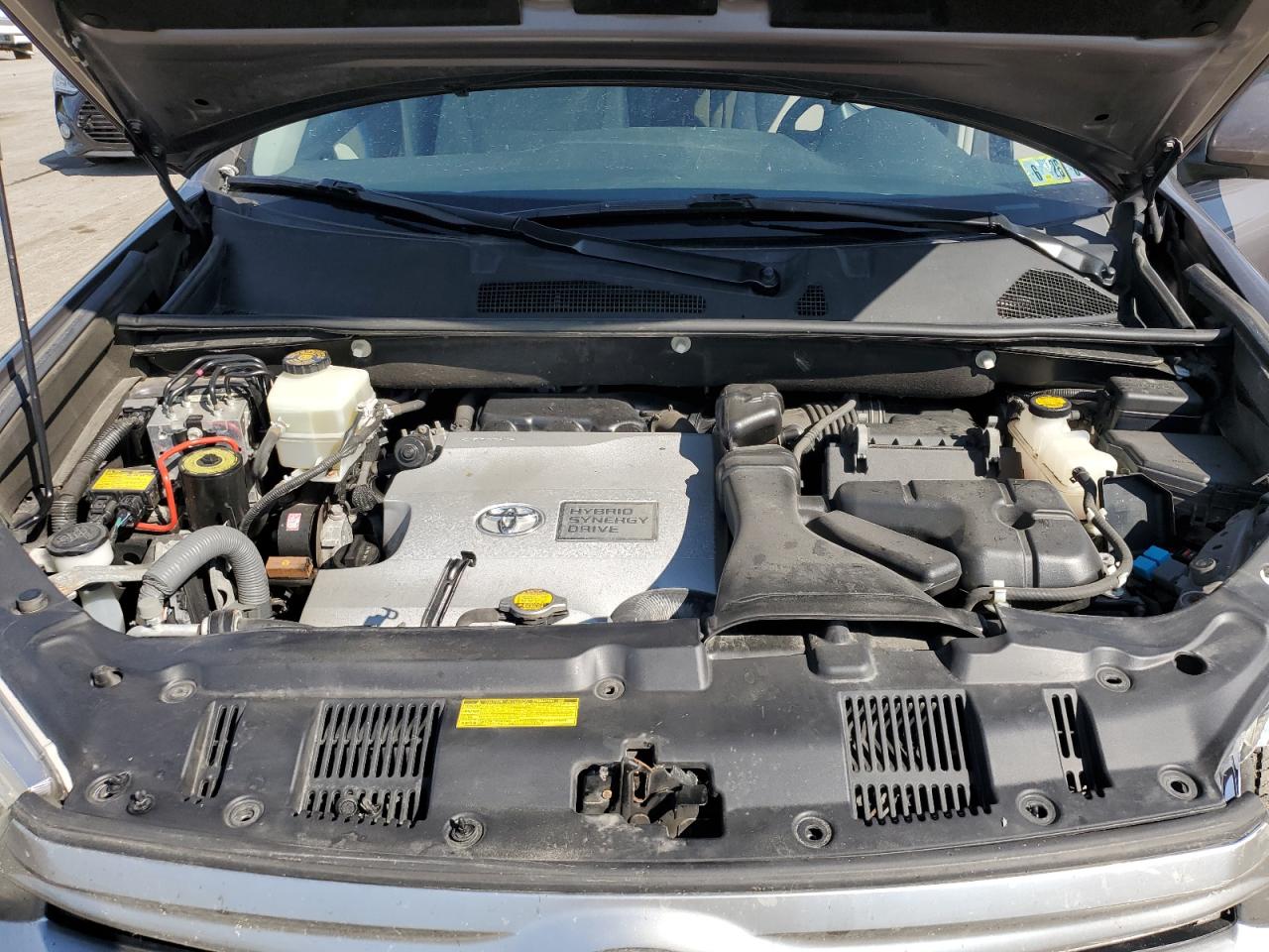 TOYOTA HIGHLANDER HYBRID