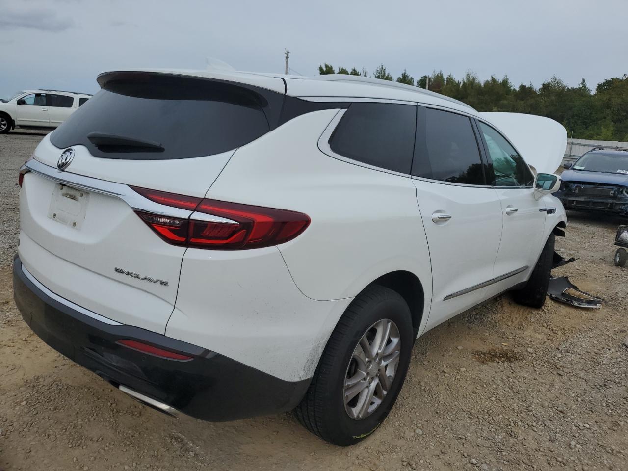 BUICK ENCLAVE ESSENCE