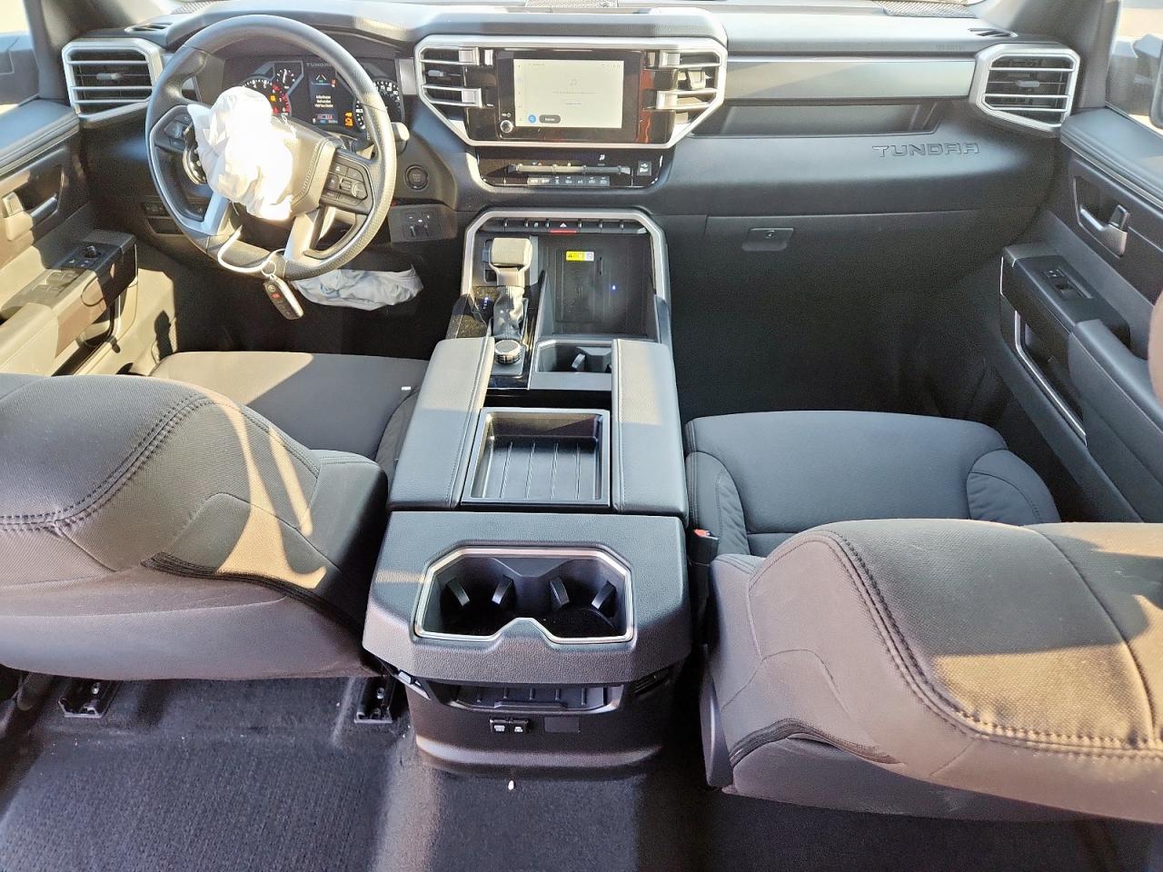 TOYOTA TUNDRA CREWMAX SR