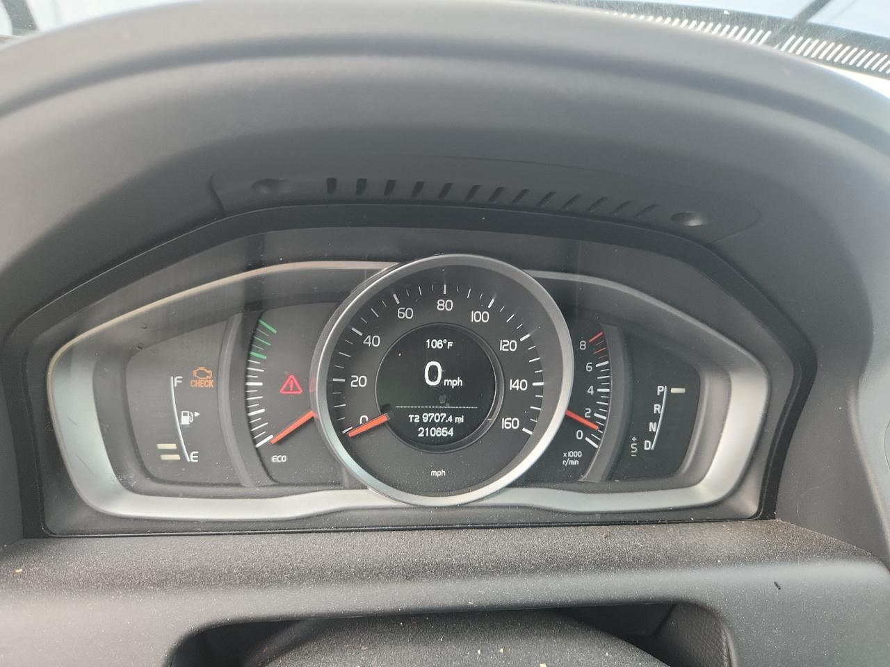 VOLVO XC60 T5 DYNAMIC