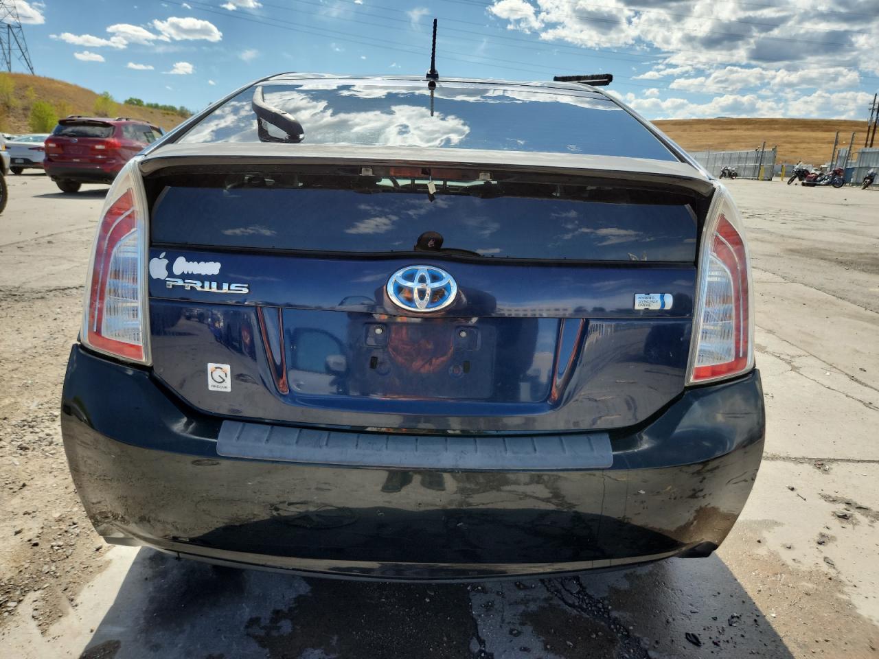 TOYOTA PRIUS