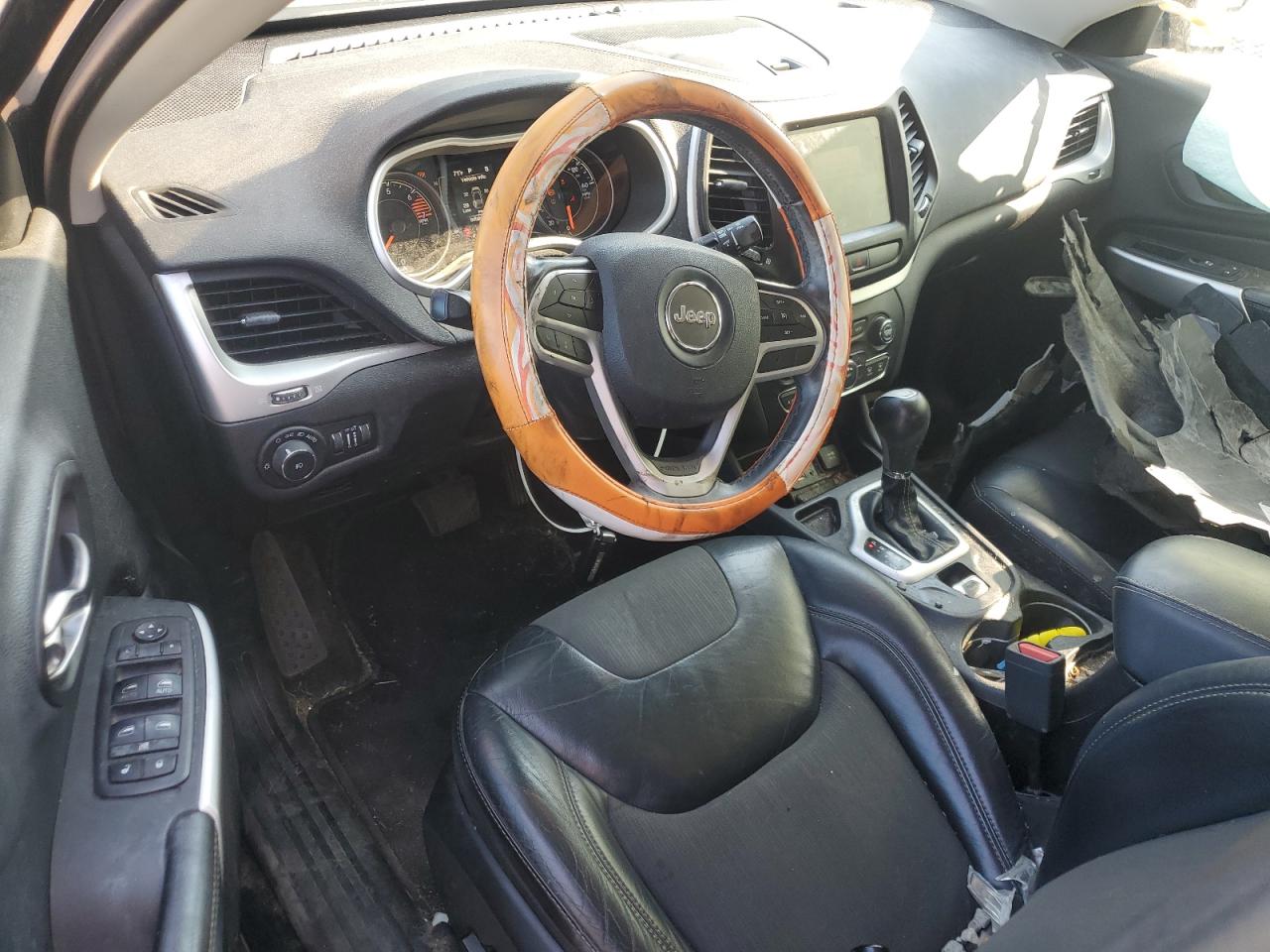 JEEP GRAND CHEROKEE LATITUDE PLUS