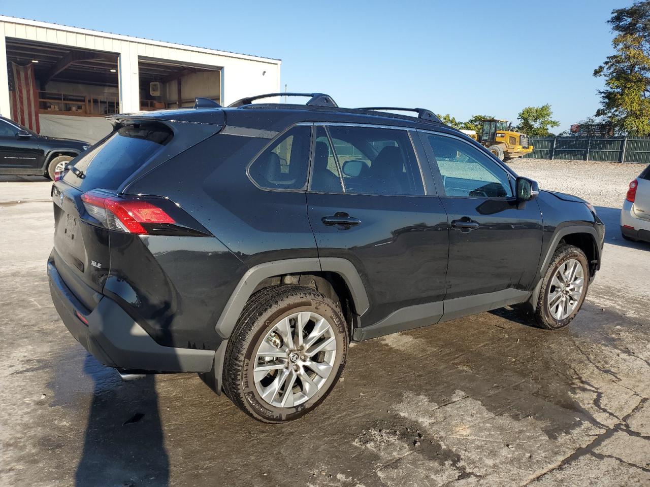 TOYOTA RAV4 XLE PREMIUM