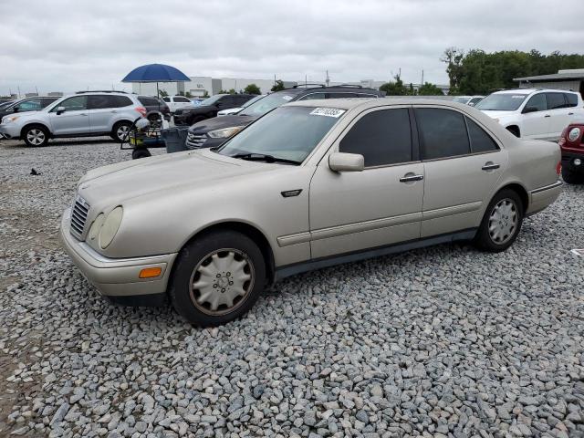 MERCEDES-BENZ E 320