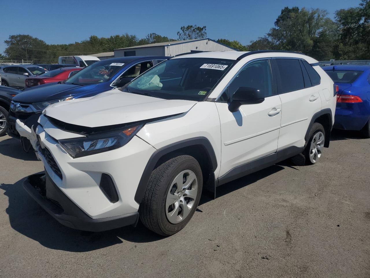 TOYOTA RAV4 LE