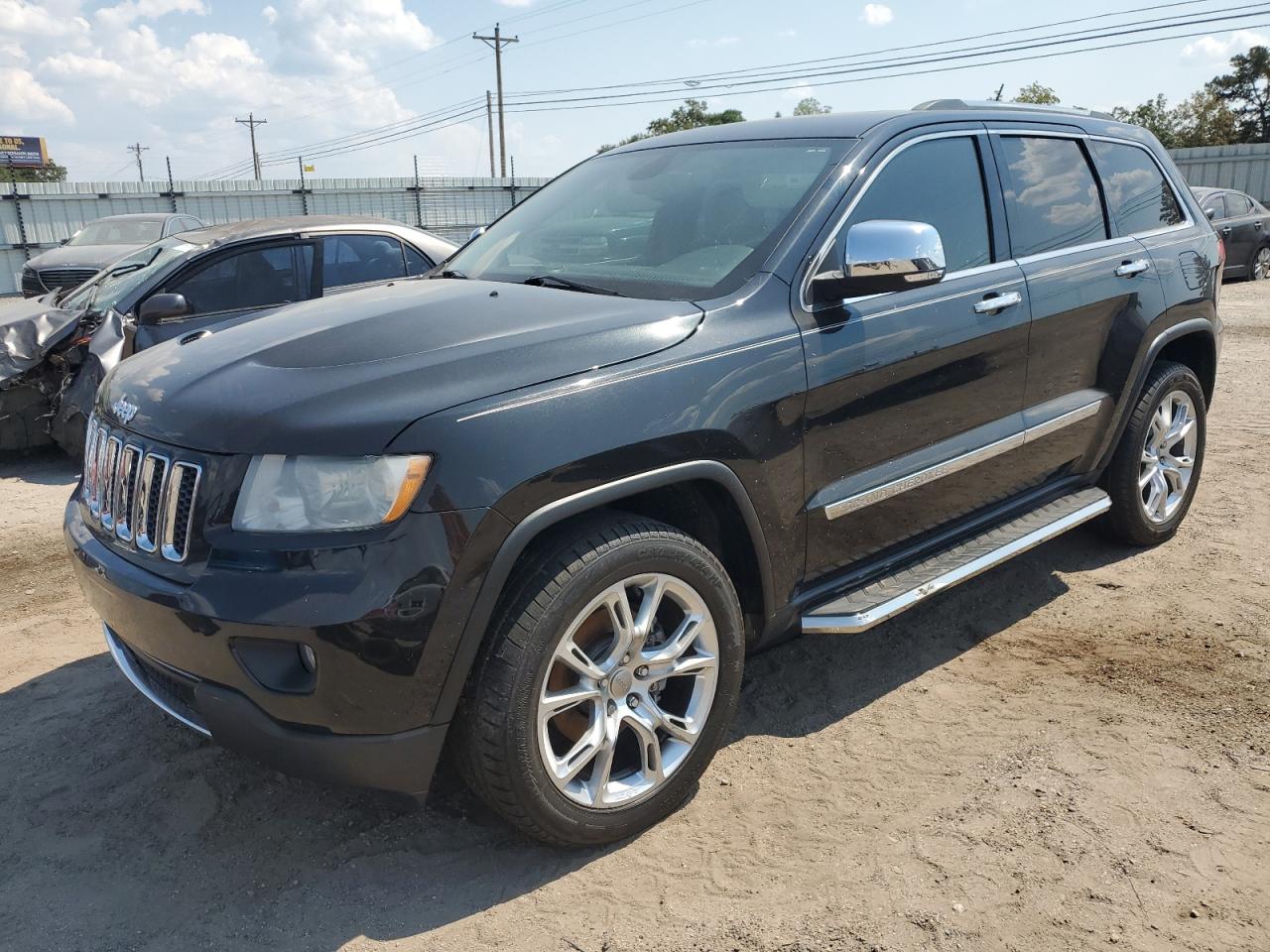  Salvage Jeep Grand Cherokee