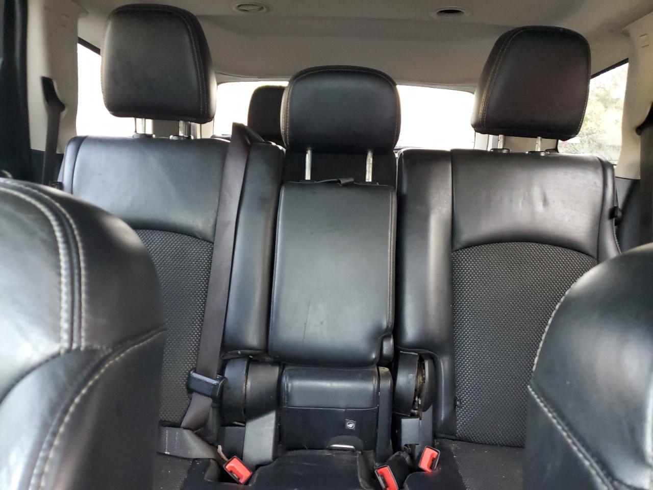 DODGE JOURNEY CROSSROAD