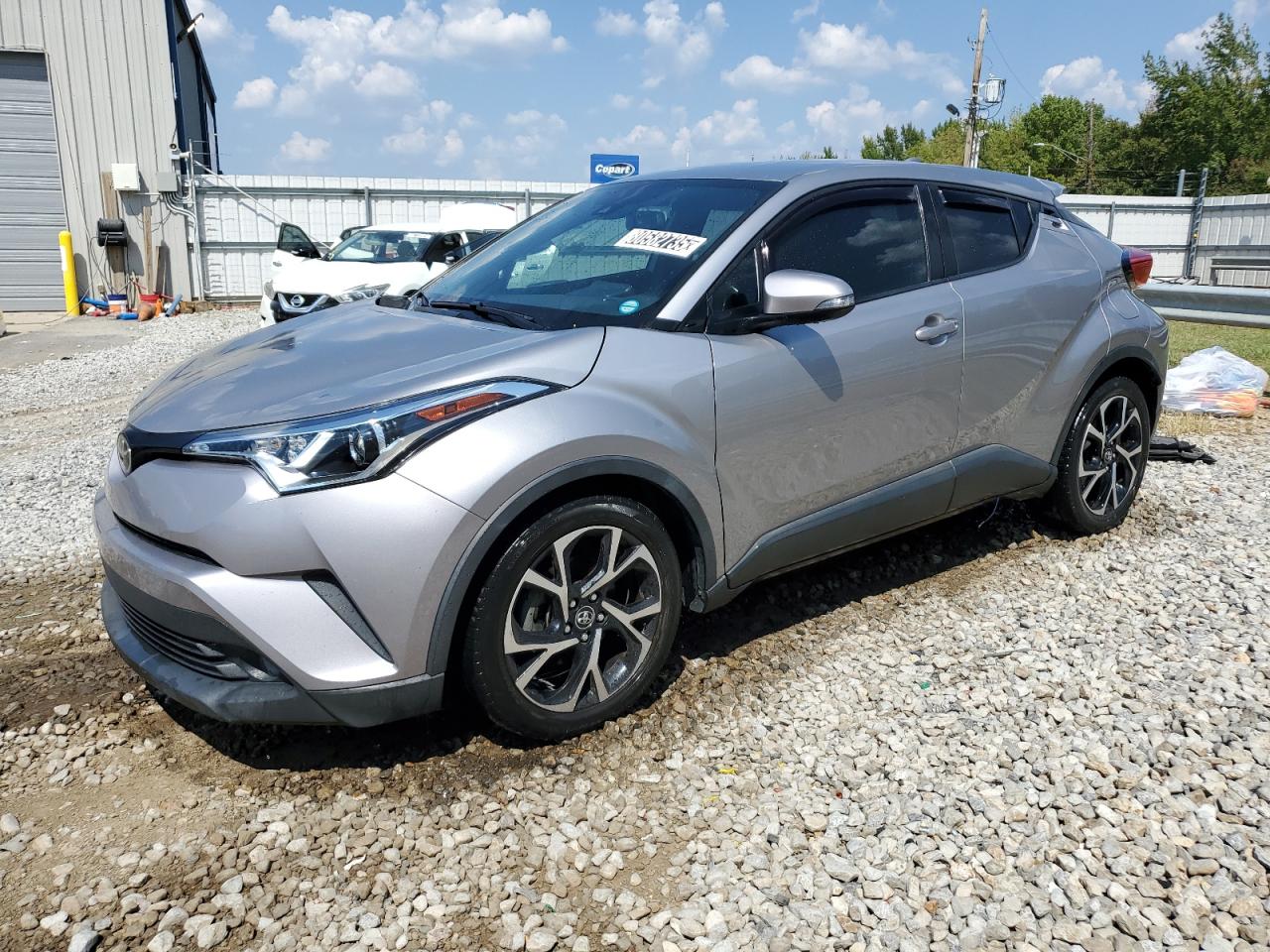 TOYOTA C-HR XLE