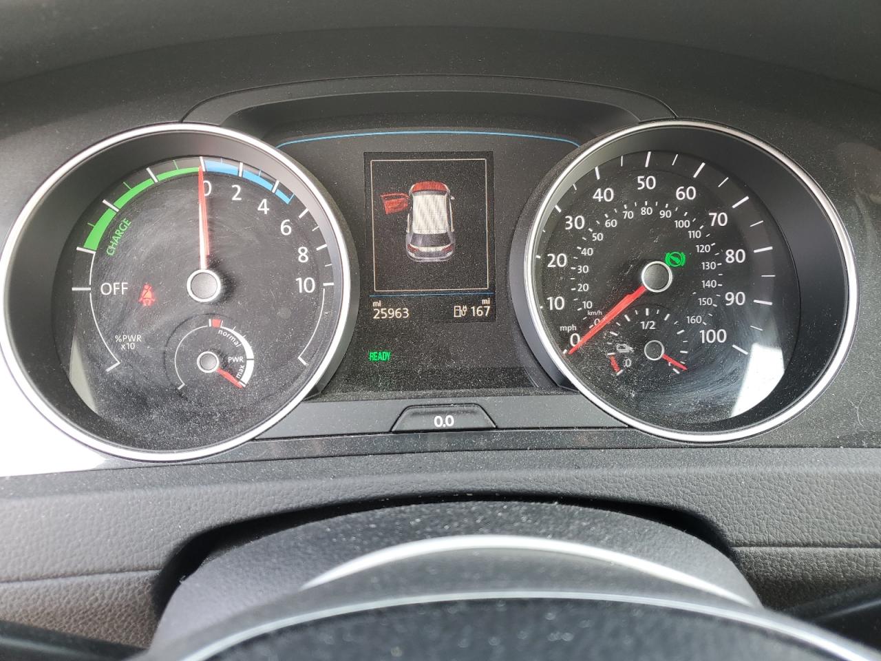 VOLKSWAGEN E-GOLF SE