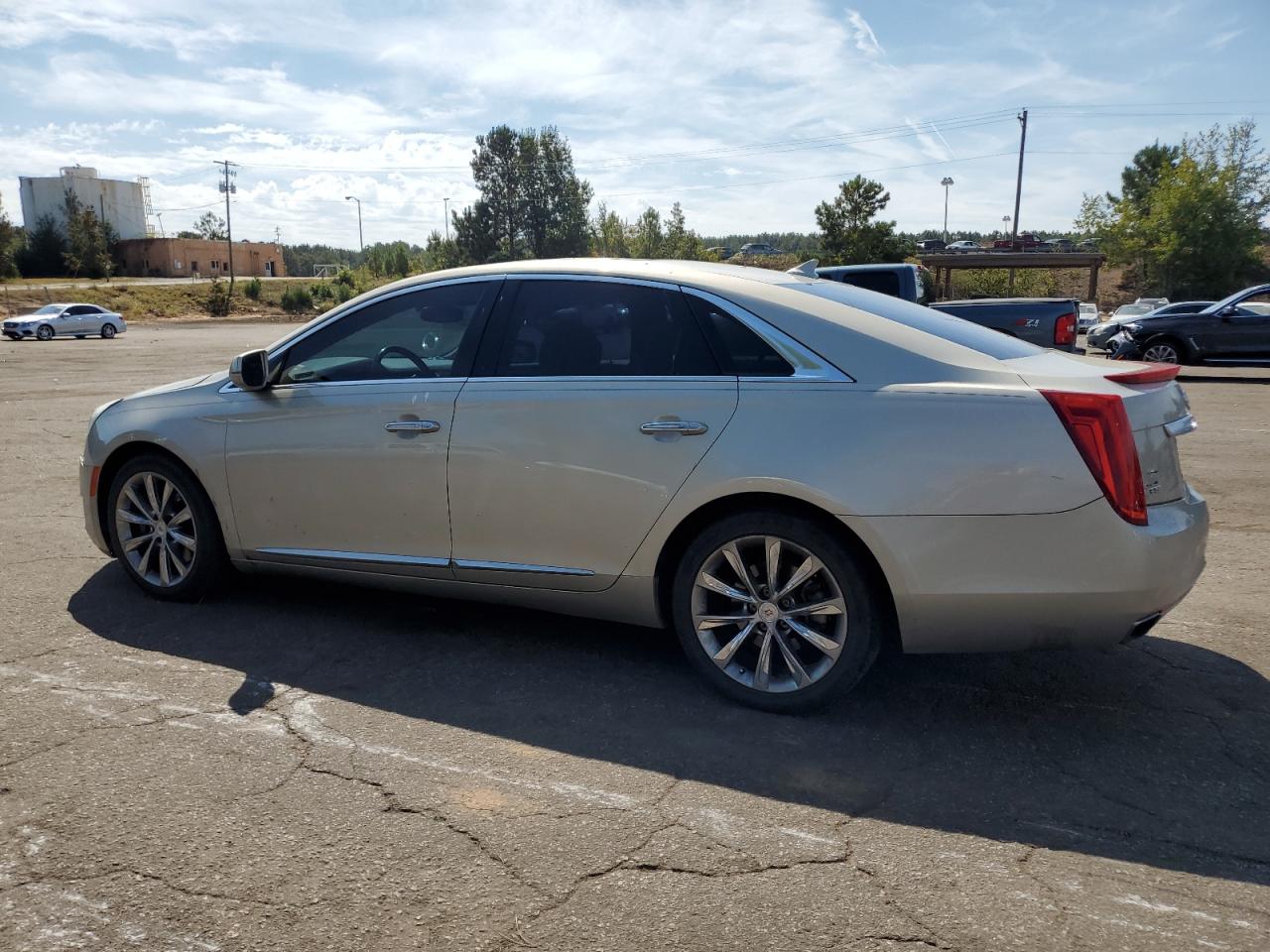 CADILLAC XTS LUXURY COLLECTION