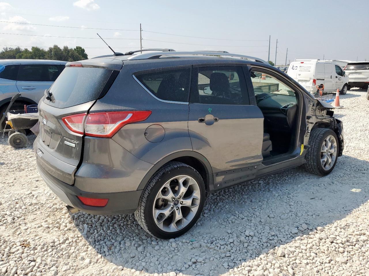 FORD ESCAPE TITANIUM