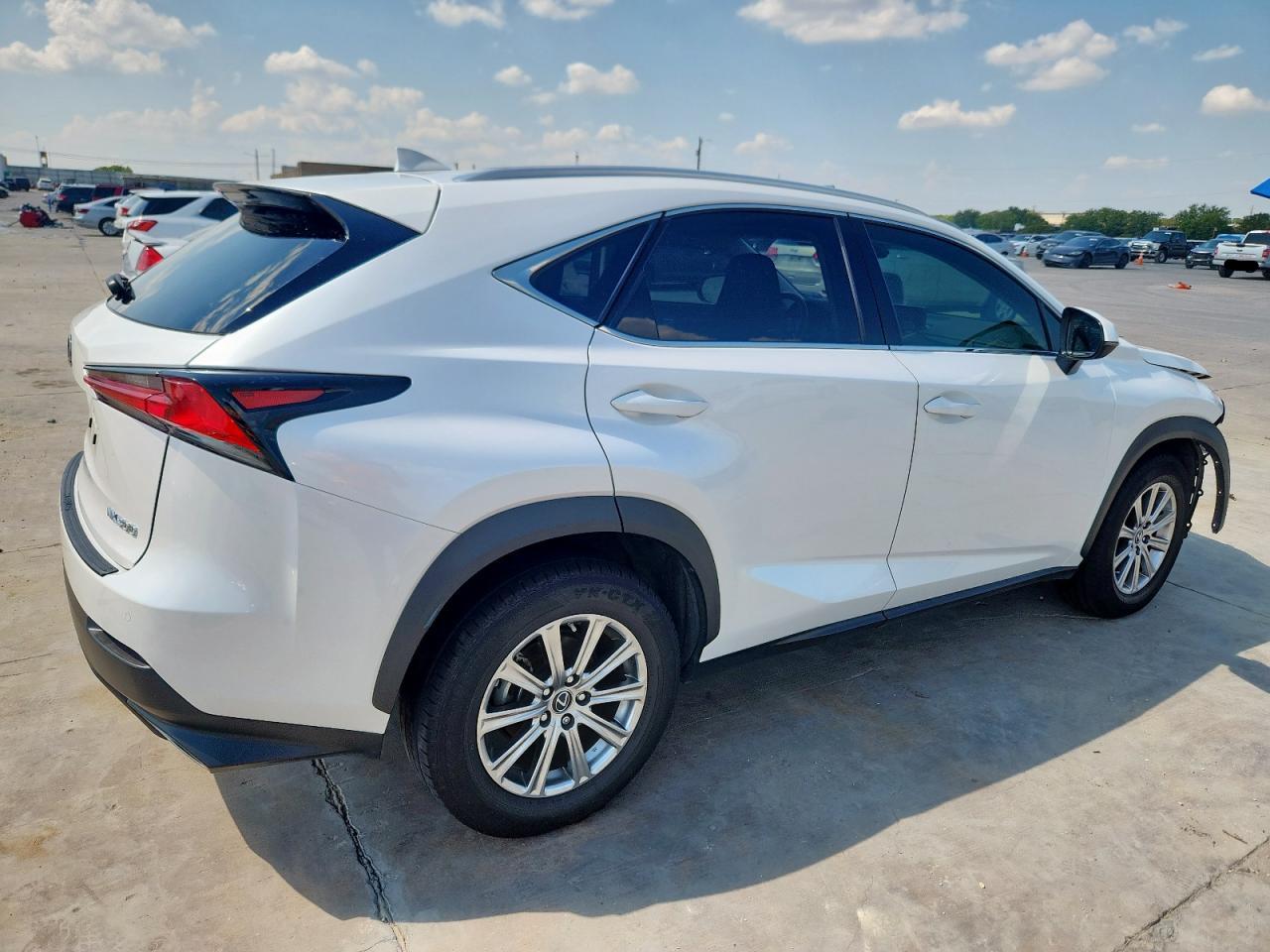 LEXUS NX 300