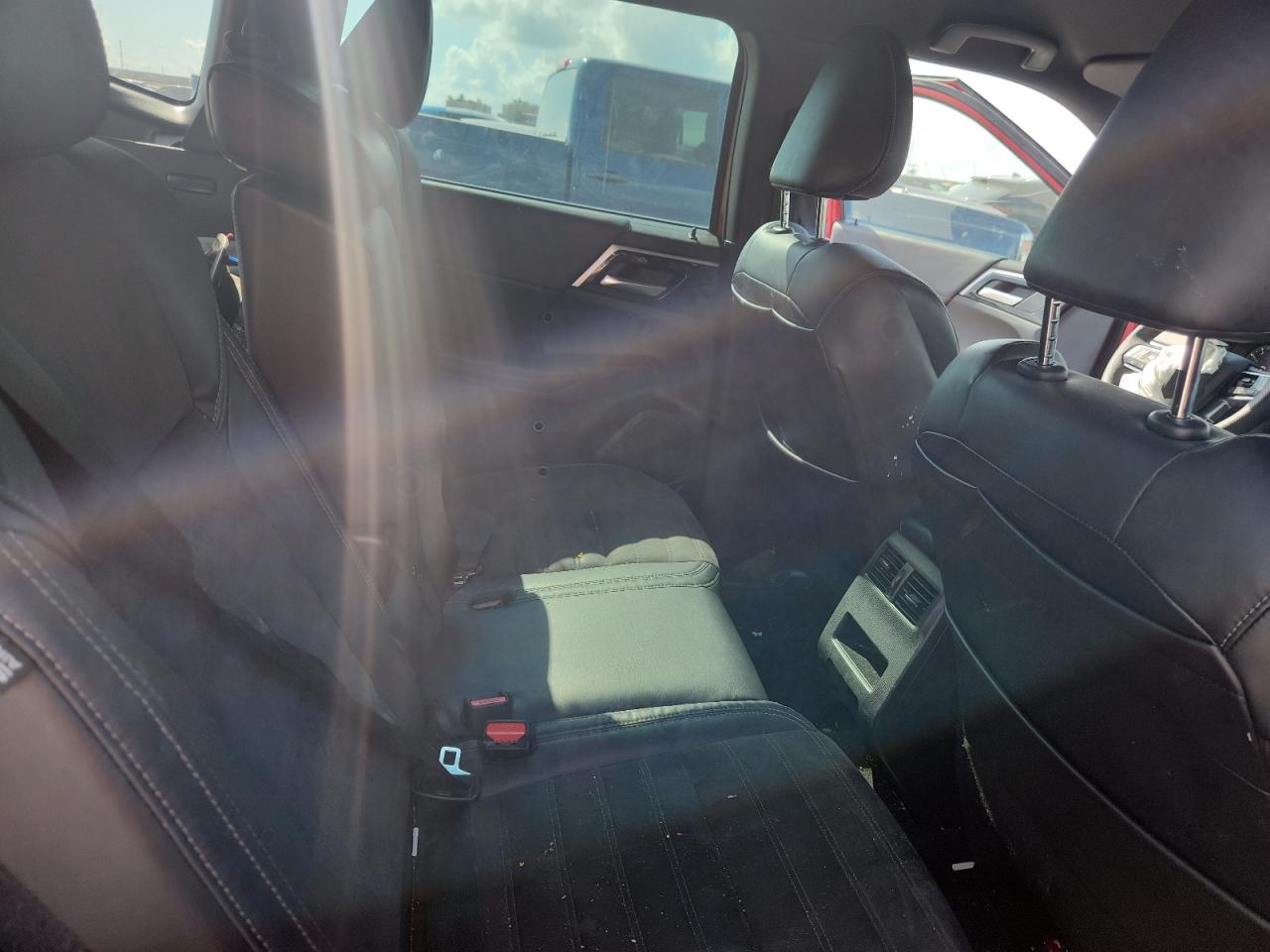 MITSUBISHI OUTLANDER SE