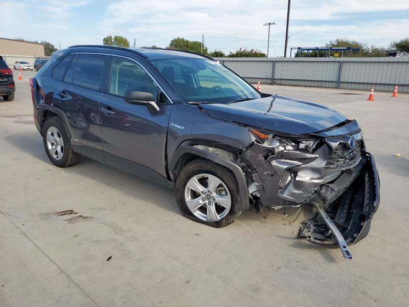 2021 TOYOTA RAV4 LE - JTMLWRFV4MD121020